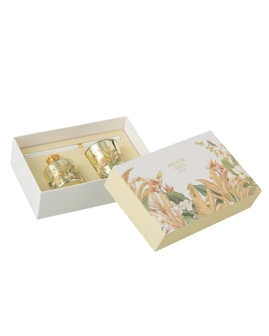 مجموعة عطر منزلي وشمعة "Walk In The Woods" لون أصفر