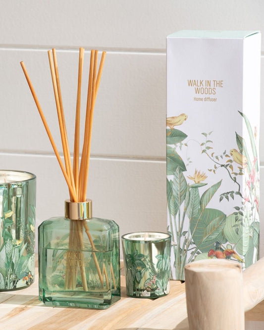 عطر منزلي "Walk In The Woods" لون أخضر