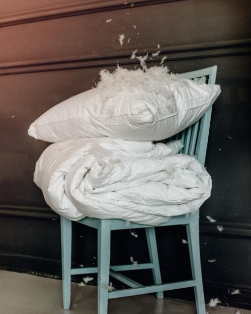 وسادة نوم " Feather " الفندقية