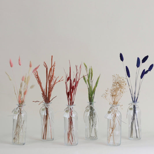 قنينة شفاف مع ورد مجفف